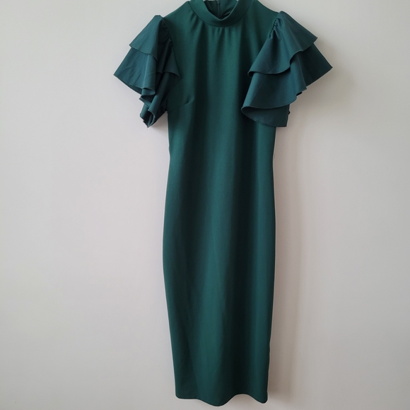 Elegant Green Ruffle Sleeve Dress - Picture 2 of 8